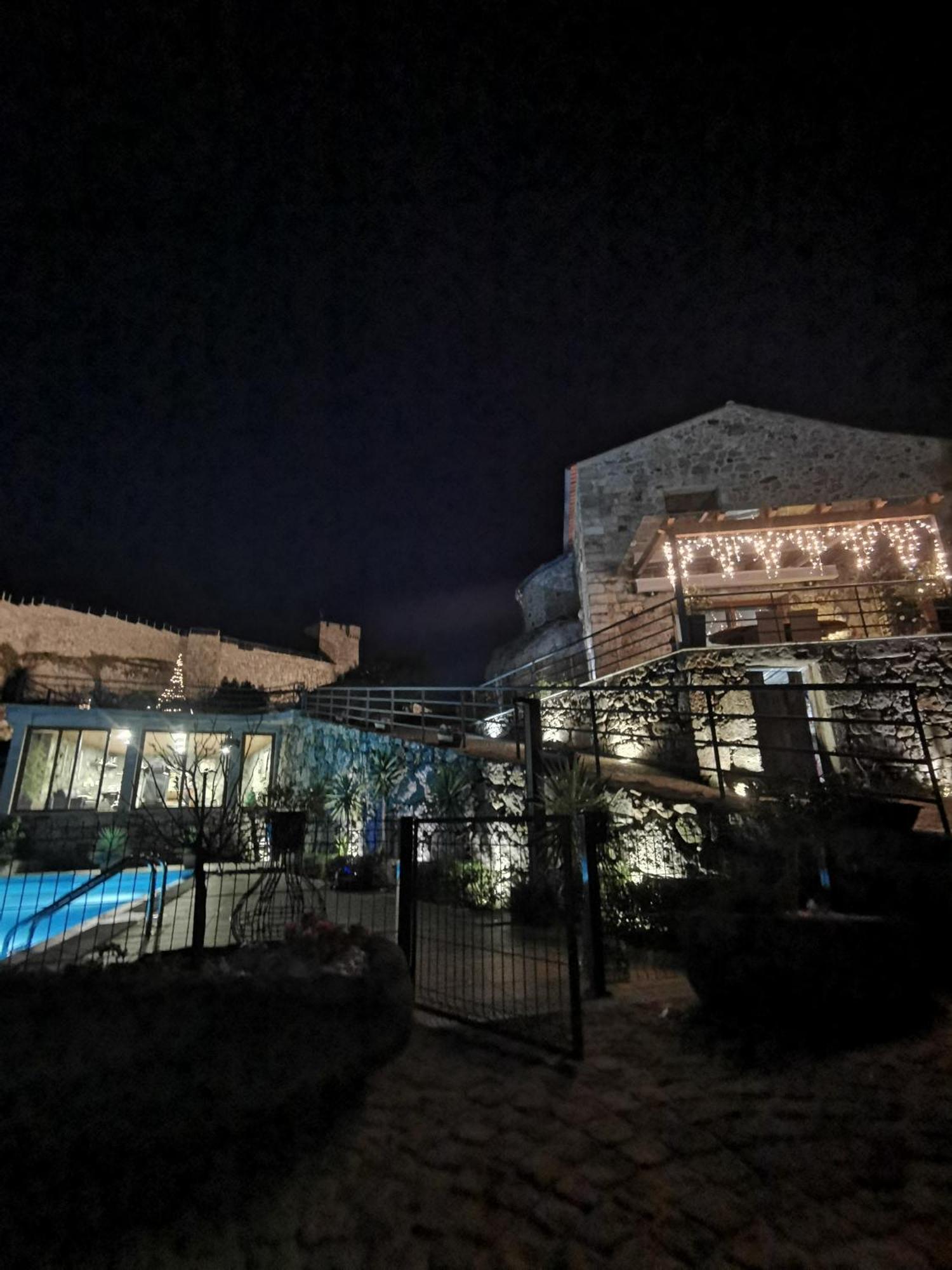 הוילה ליניאריס Casa Do Penedo Castle House מראה חיצוני תמונה